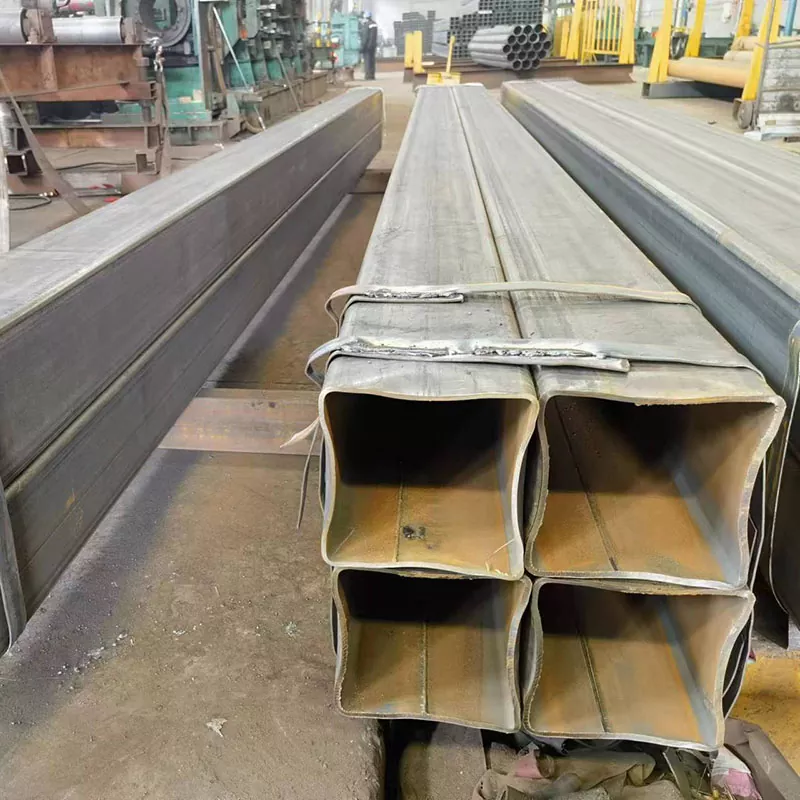 Үлкен калибрлі қара төртбұрышты түтік